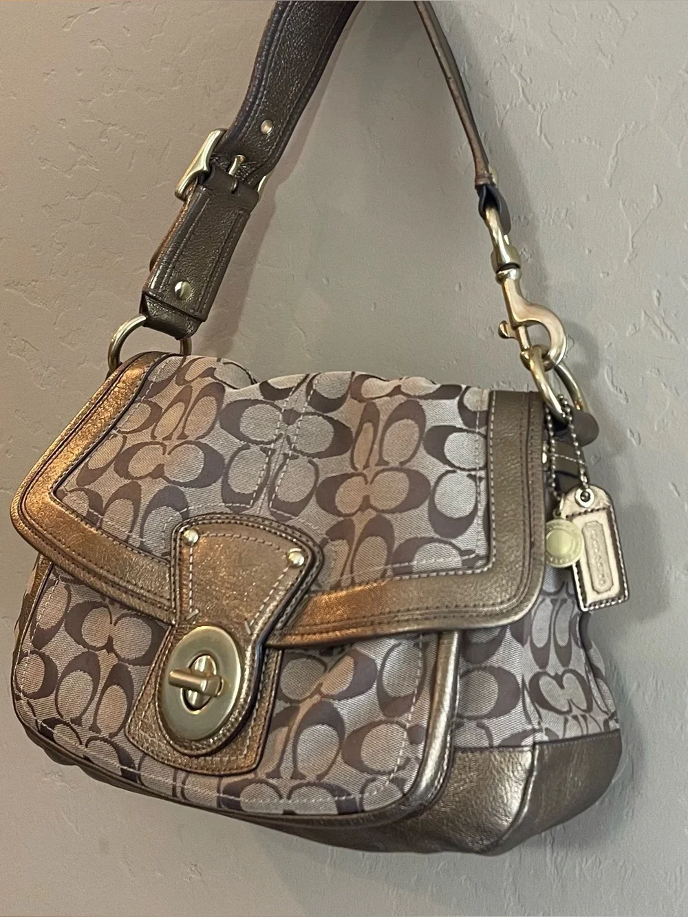 Coach legacy Ali Signature Canvas Shoulder Bag turnlock Stripe Lining 65th